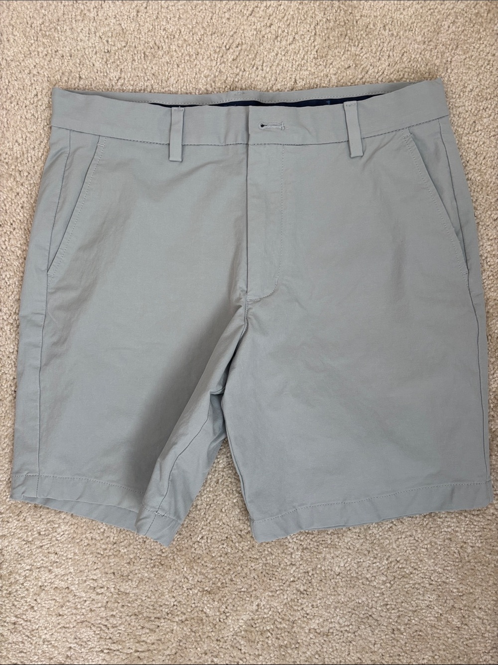 Vineyard Vines men’s Light Gray Casual Shorts